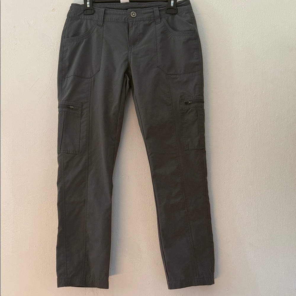 Kuhl Women's Ankle Cargo Pants in Charcoal Gray